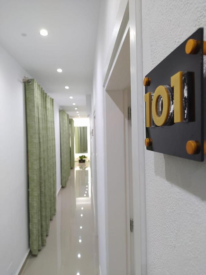 סרנדה Hotel Elisabet מראה חיצוני תמונה