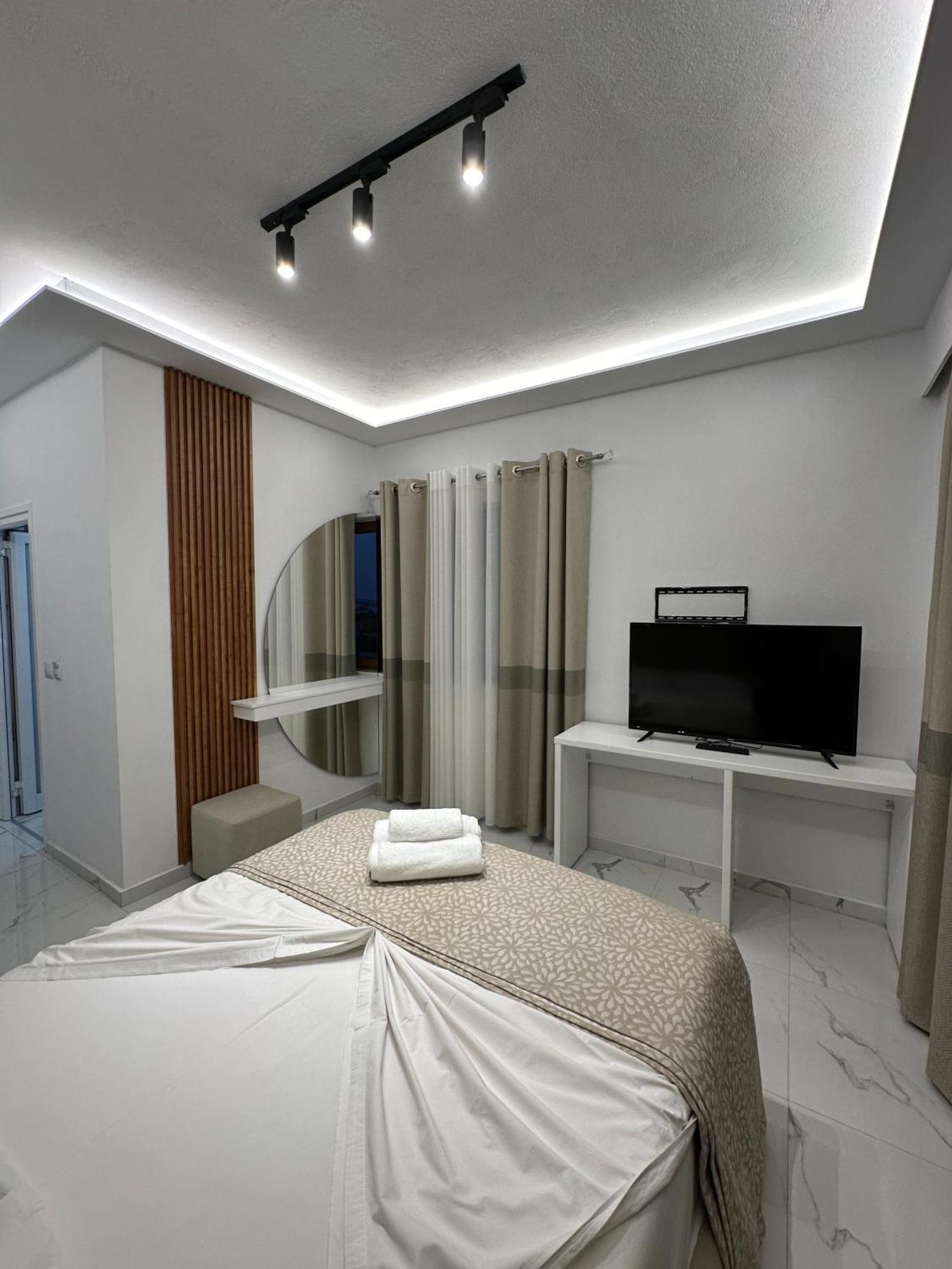 סרנדה Hotel Elisabet מראה חיצוני תמונה