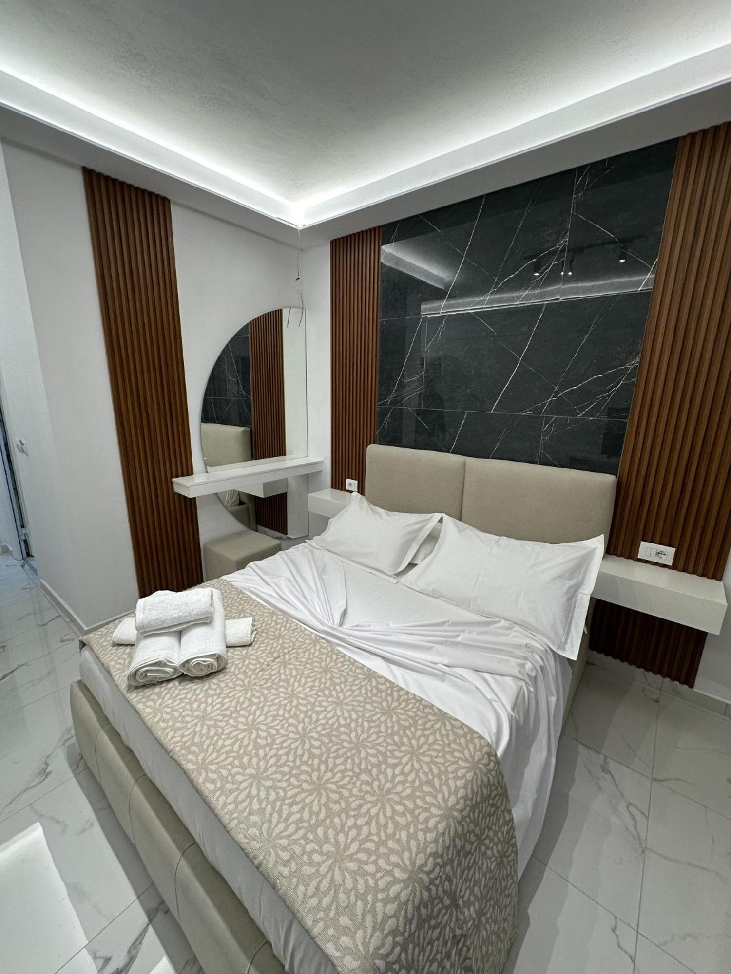 סרנדה Hotel Elisabet מראה חיצוני תמונה