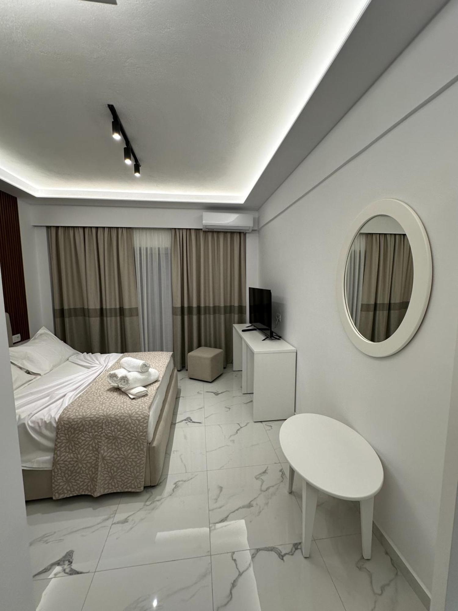 סרנדה Hotel Elisabet מראה חיצוני תמונה