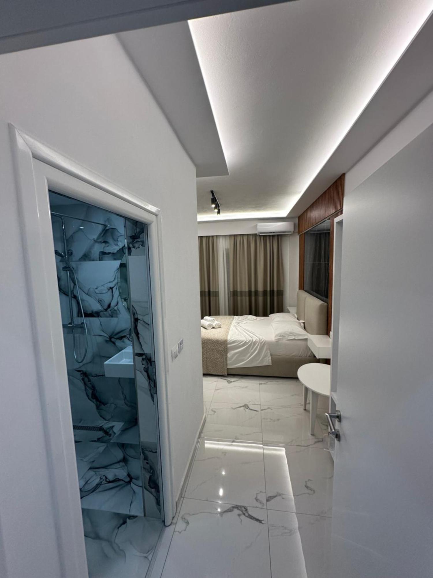 סרנדה Hotel Elisabet מראה חיצוני תמונה