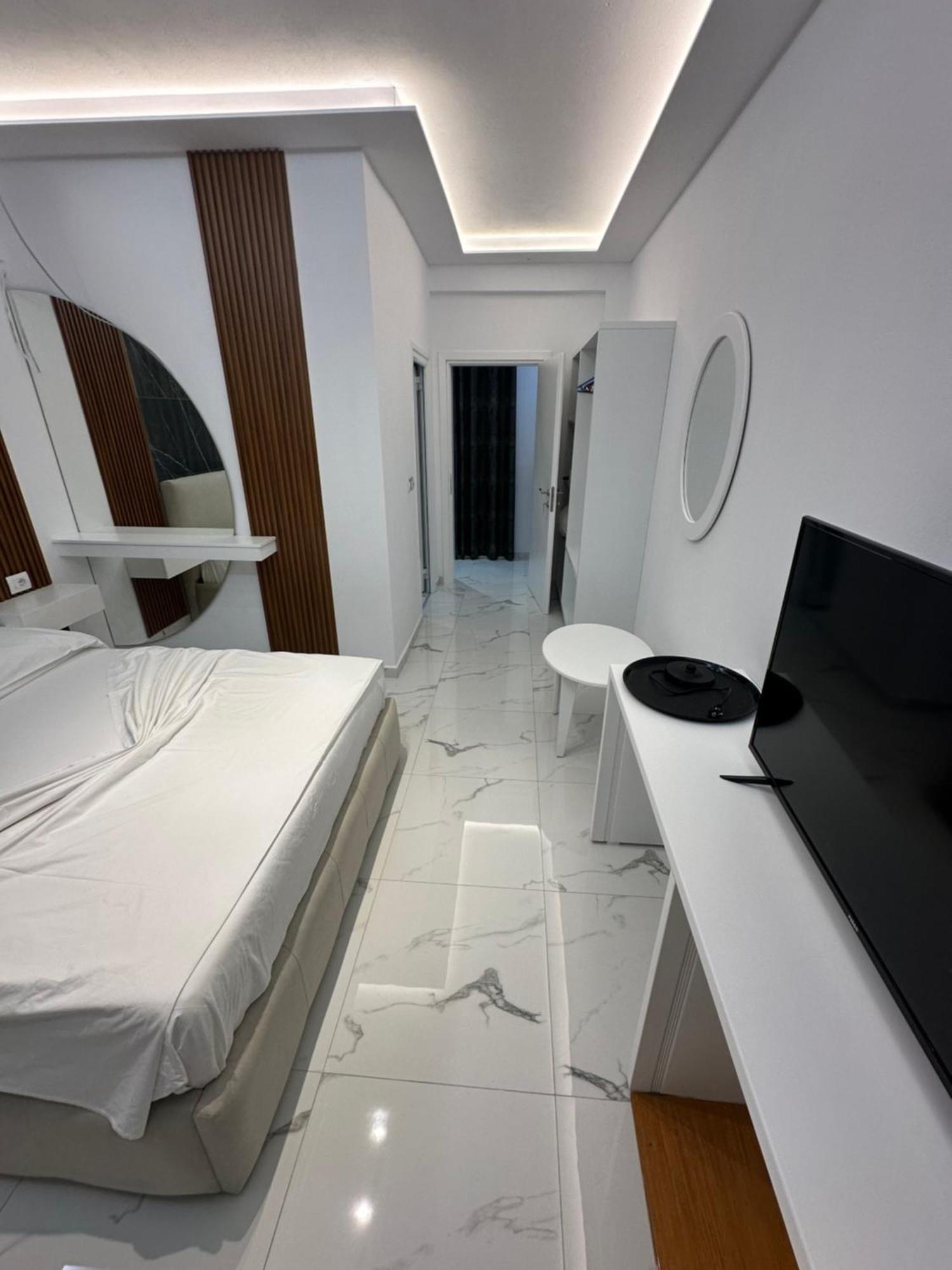 סרנדה Hotel Elisabet מראה חיצוני תמונה