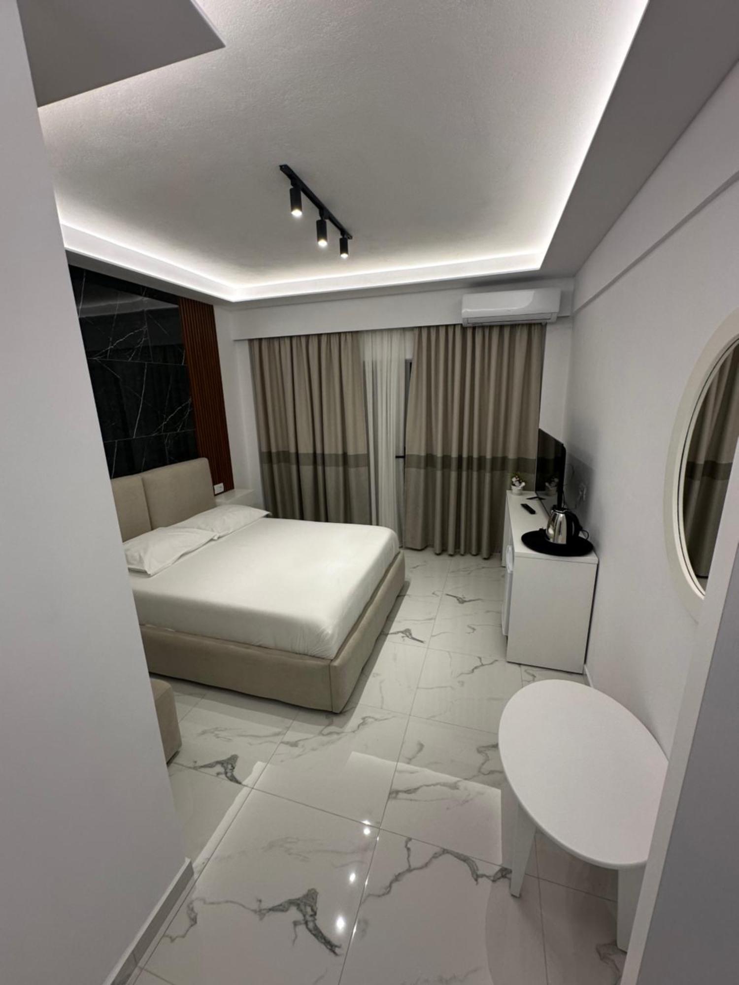 סרנדה Hotel Elisabet מראה חיצוני תמונה
