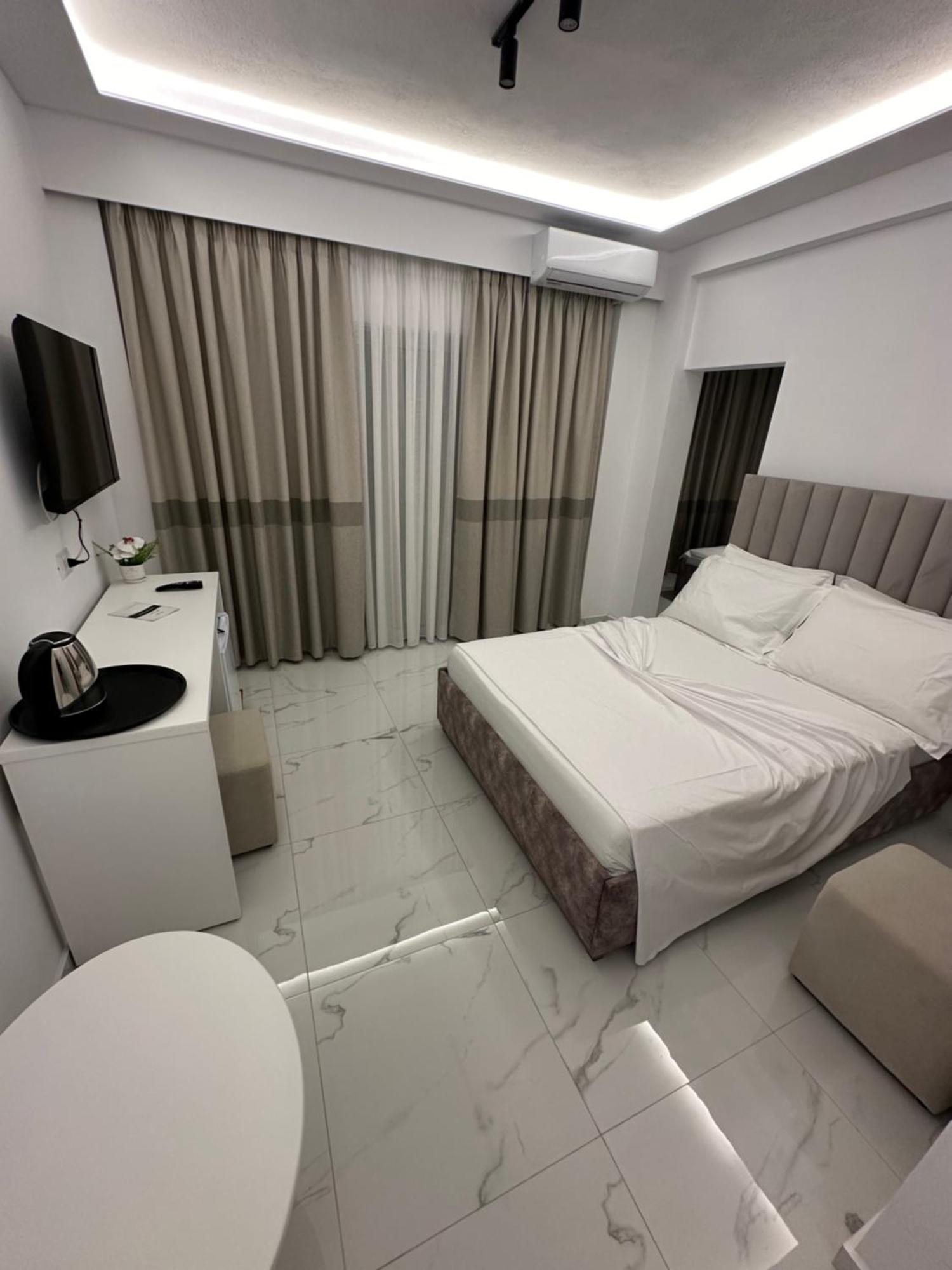 סרנדה Hotel Elisabet מראה חיצוני תמונה