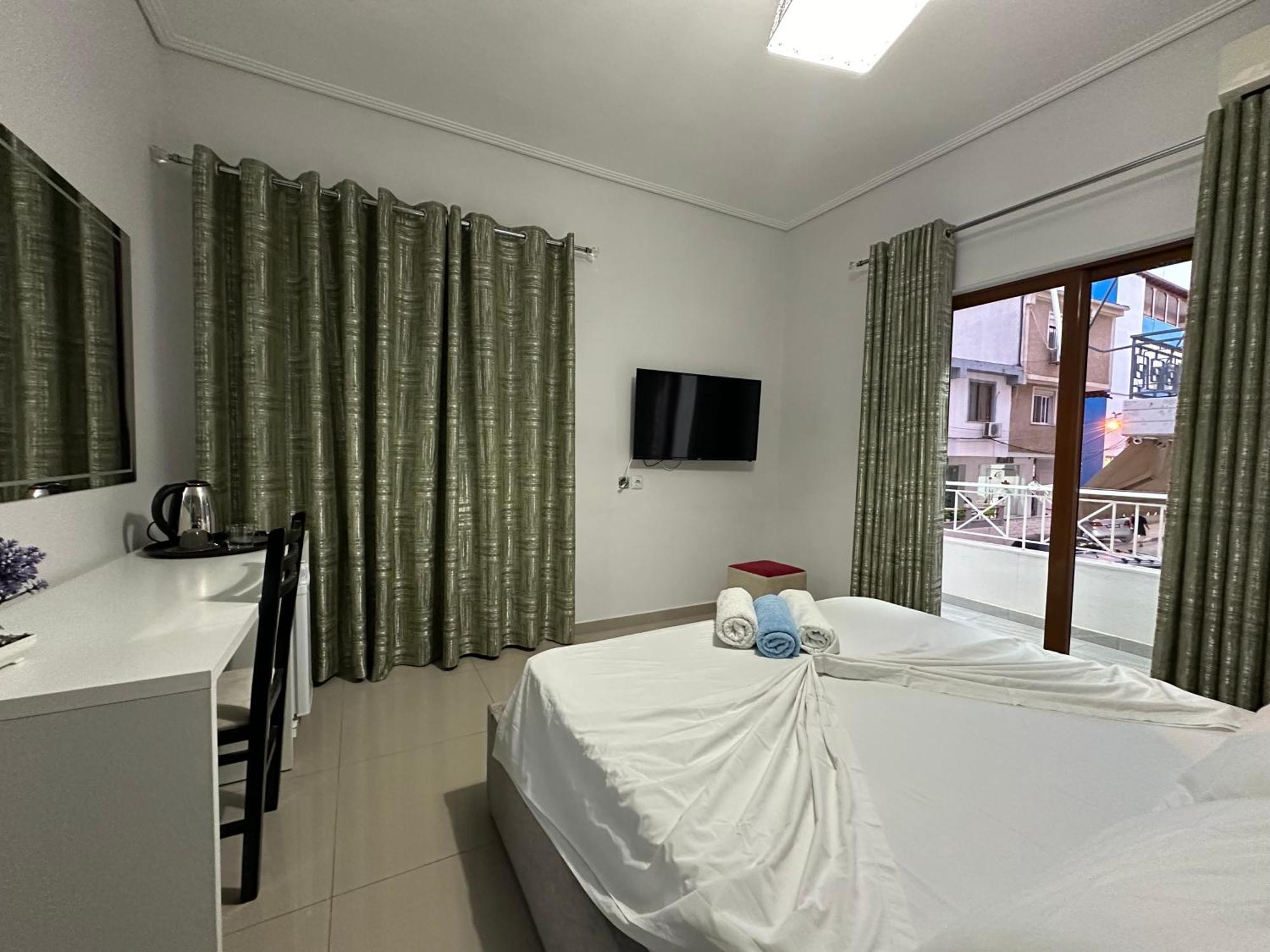 סרנדה Hotel Elisabet מראה חיצוני תמונה