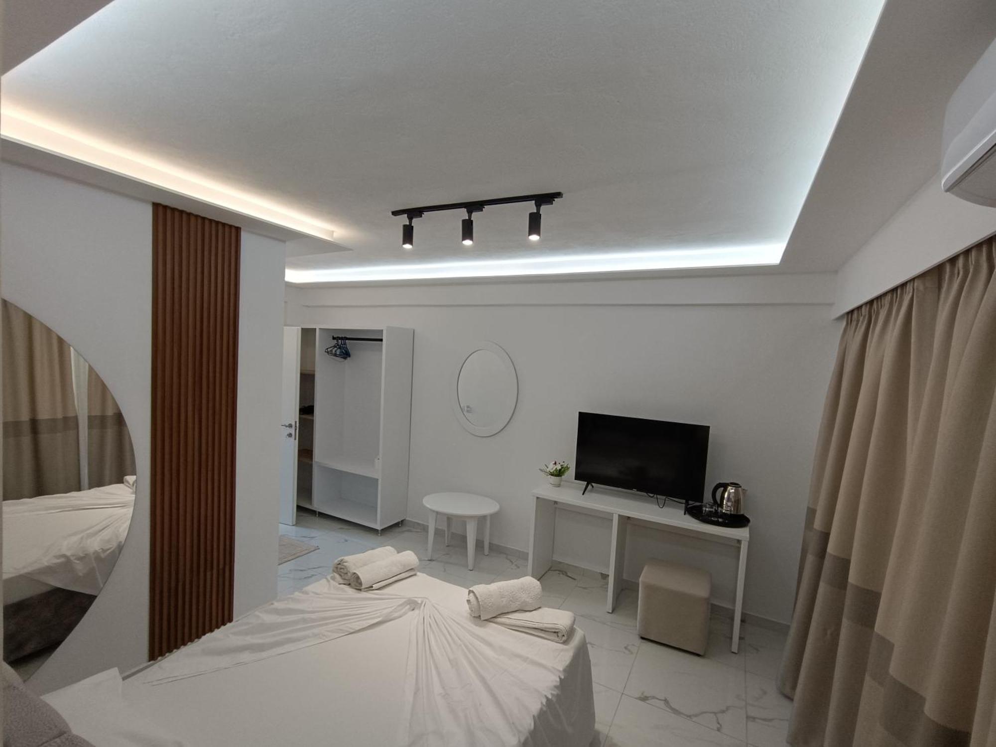 סרנדה Hotel Elisabet מראה חיצוני תמונה